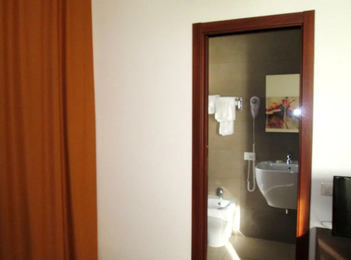 B&B Elisir Gela 3*,